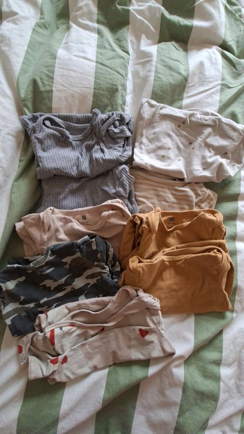 Rompers & bodys maat 98, 104 HEMA Heel goed